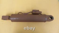 Hydraulic Cylinder 3x8 3 Bore 8 Stroke 3x8 Double Acting 1.5 Rod 1.25