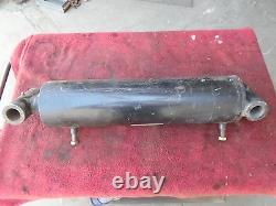 Hydraulic Cylinder Double Acting Rod 5 1/2 Bore, 2 1/2 Rod, 16 Stroke