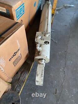 Hydraulic Cylinder Welded Flow Control 4 Bore 24 Stroke Clevis End 4x24
