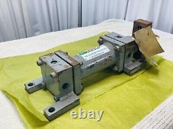 Lynair 2-1/4 bore X 6 stroke hydraulic cylinder 2000 psi model SMHH-2 A43
